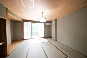 明るく清潔な和室