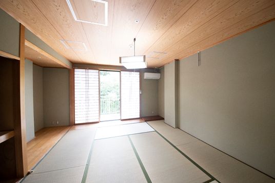明るく清潔な和室