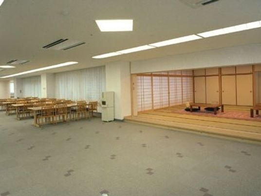 広々とした明るい和室