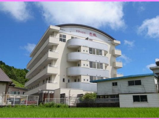 外観の建物正面  
