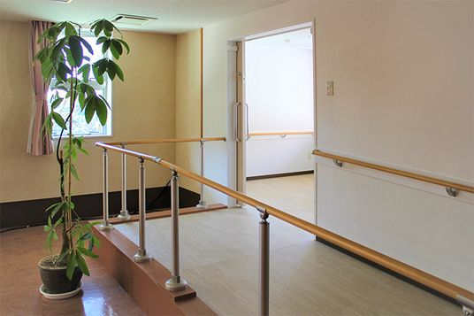 清潔な廊下の仕事環境