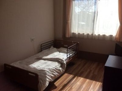 シンプルな個室の居室