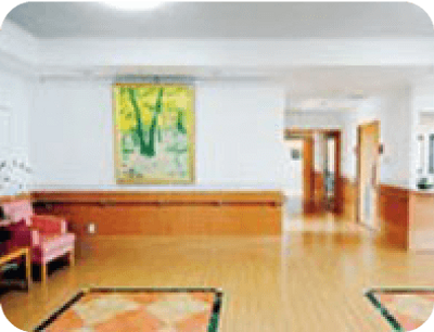 広々としたラウンジ