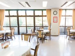 明るいダイニングルーム