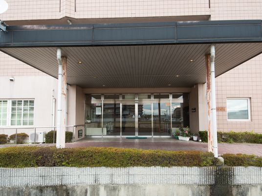 広々とした清潔なエントランス