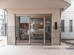 自動ドアのエントランス