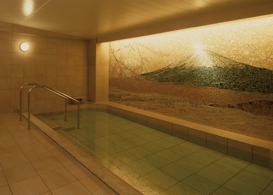 和風モザイクアートの浴室
