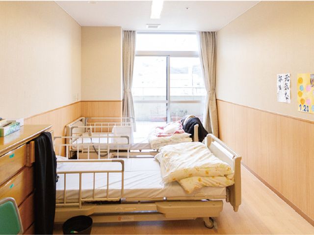 窓のある居室 居室 自然光が差し込む居室です。快適に過ごせる空間が整っています。