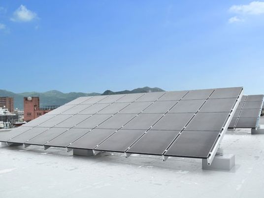 屋上の太陽光パネル