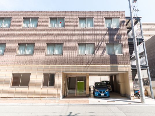多階層建築の外観