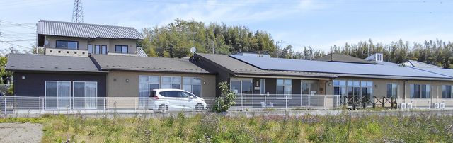 広がる建物外観