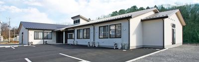 きれいな施設の外観