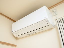 エアコン取り付けられた部屋