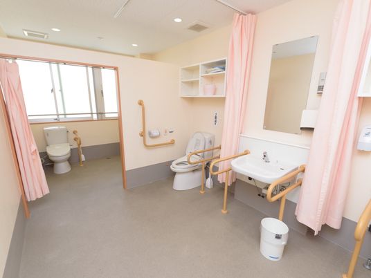 バリアフリーのトイレ設備