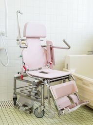 バリアフリーシャワーチェア