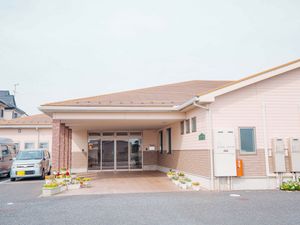 明るく清潔なエントランス