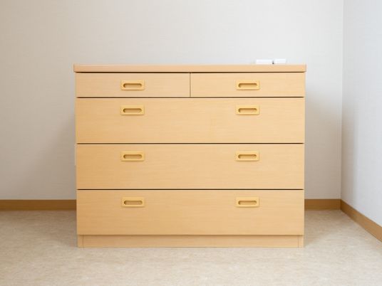 木製チェストの居室