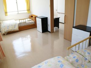 明るい居室  
