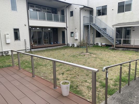 緑が広がる中庭