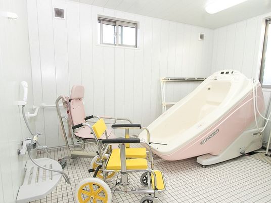 バリアフリー対応浴室設備