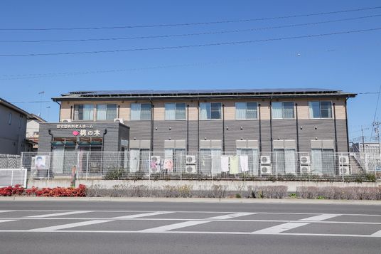清潔感のある外観の建物