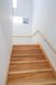 明るく清潔な階段