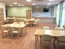 明るいダイニングルーム