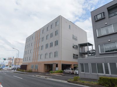 都市型の近代的な建物