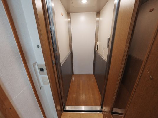 バリアフリーな廊下