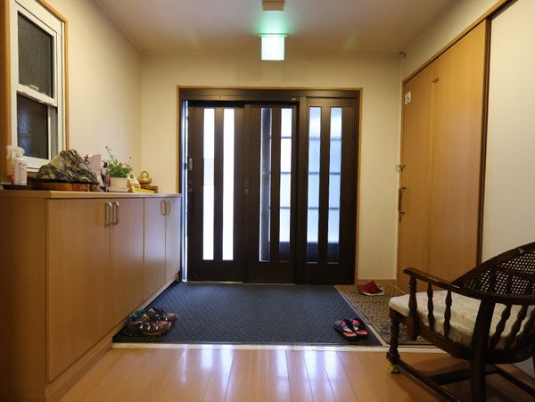 温もりあるエントランス