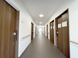 長い廊下の風景
