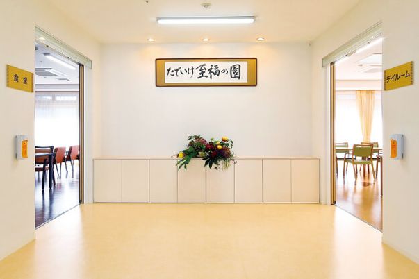 明るいエントランス