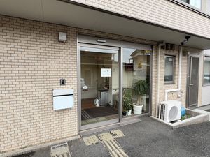 明るい入口エリア