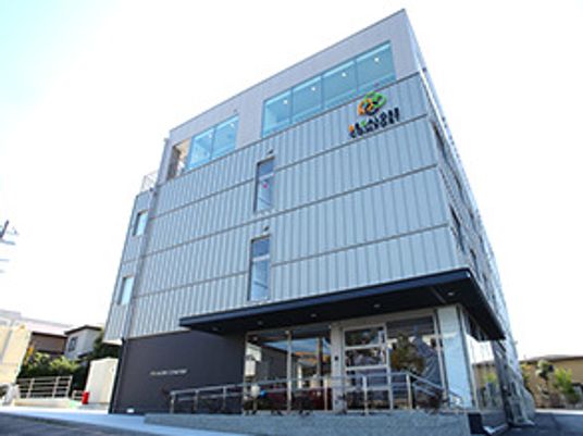 施設の外観の写り