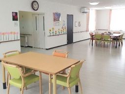 明るいダイニングルーム