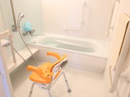 アシストチェア付き浴室