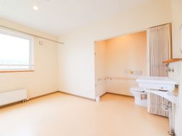 明るく清潔な居室空間