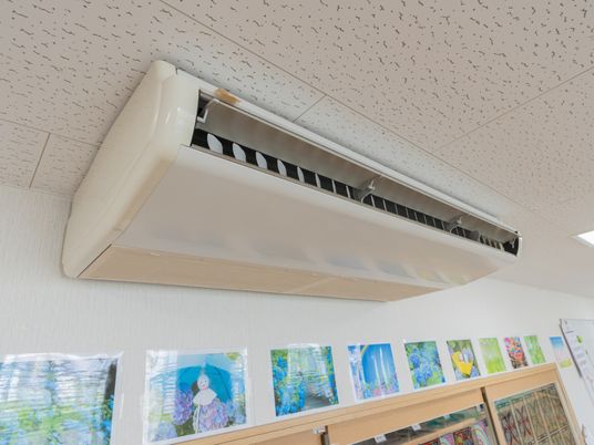 エアコンのある室内