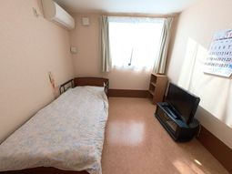 光が差し込む居室