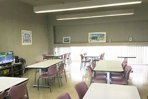 日差しが差し込む部屋