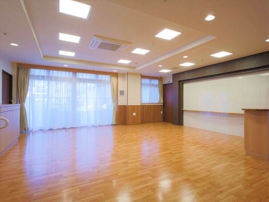 明るい空間の機能訓練室