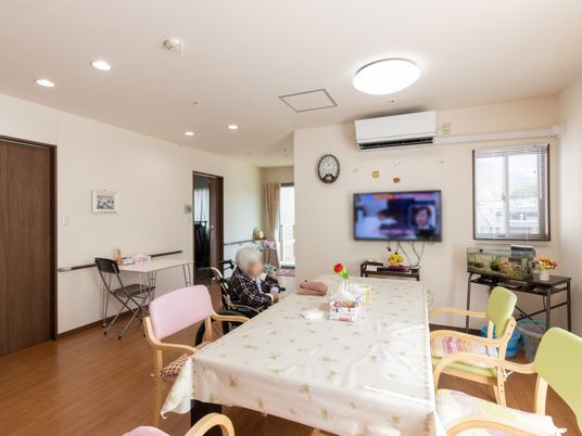 居室内の日常場面