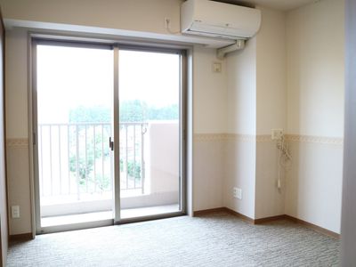 広々とした洋室のコーナー