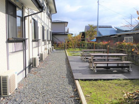 ゆったり中庭の風景