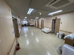 広々とした廊下