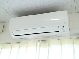 清潔なエアコン設備