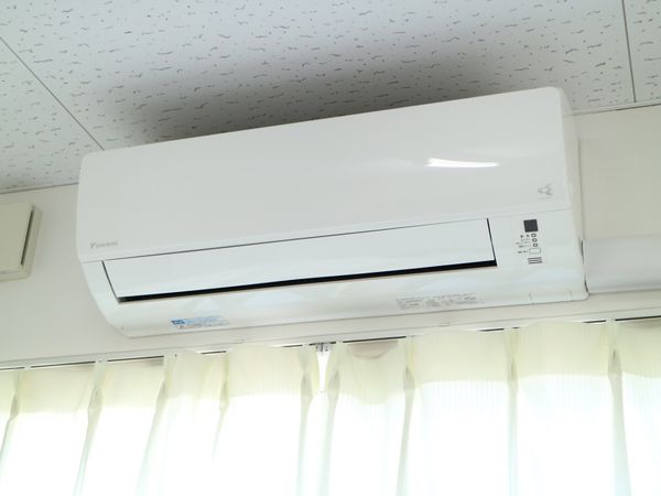清潔なエアコン設備