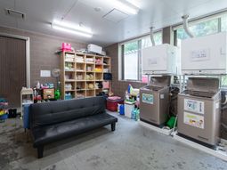 清潔感のある洗濯室