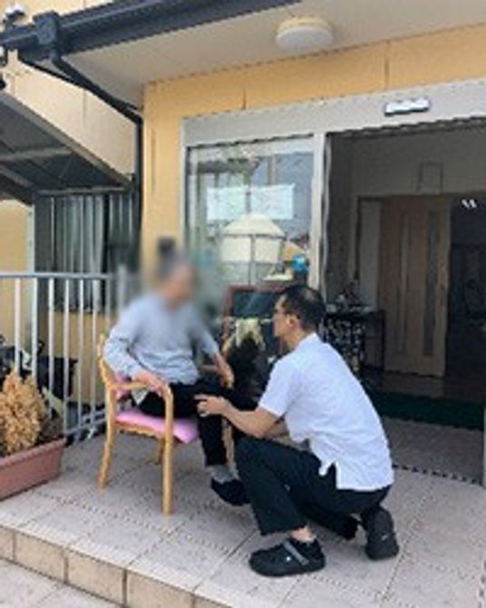 穏やかな交流の玄関