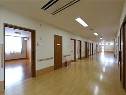 ゆったりとした廊下
